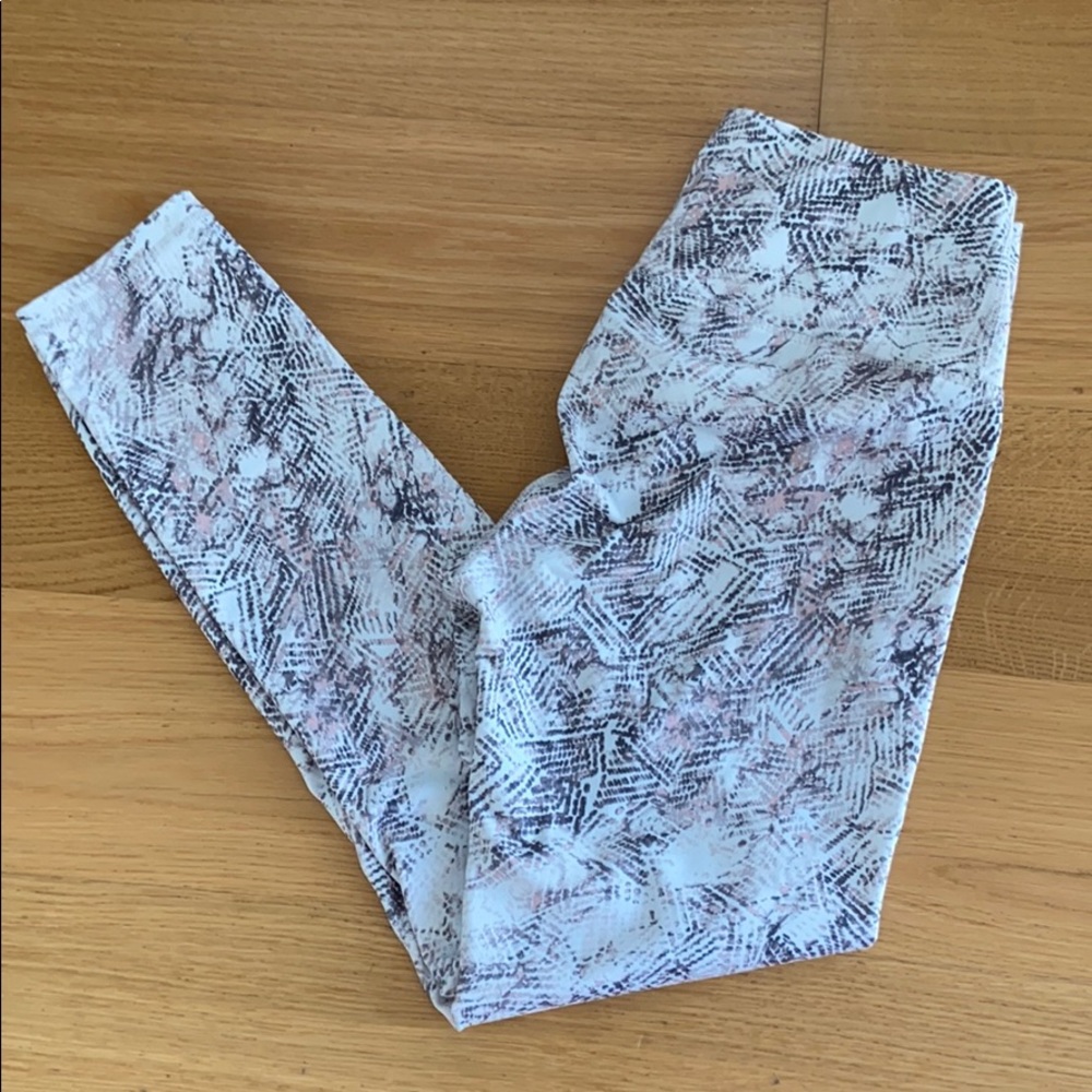 Jessica Biel gaiam high waist leggings. Size m